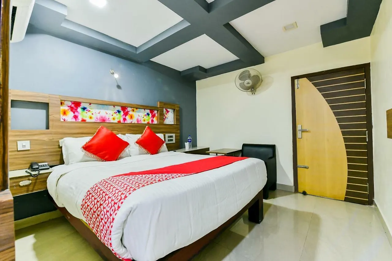 Oyo 1890 A J Park Hotel Alappuzha 3*,