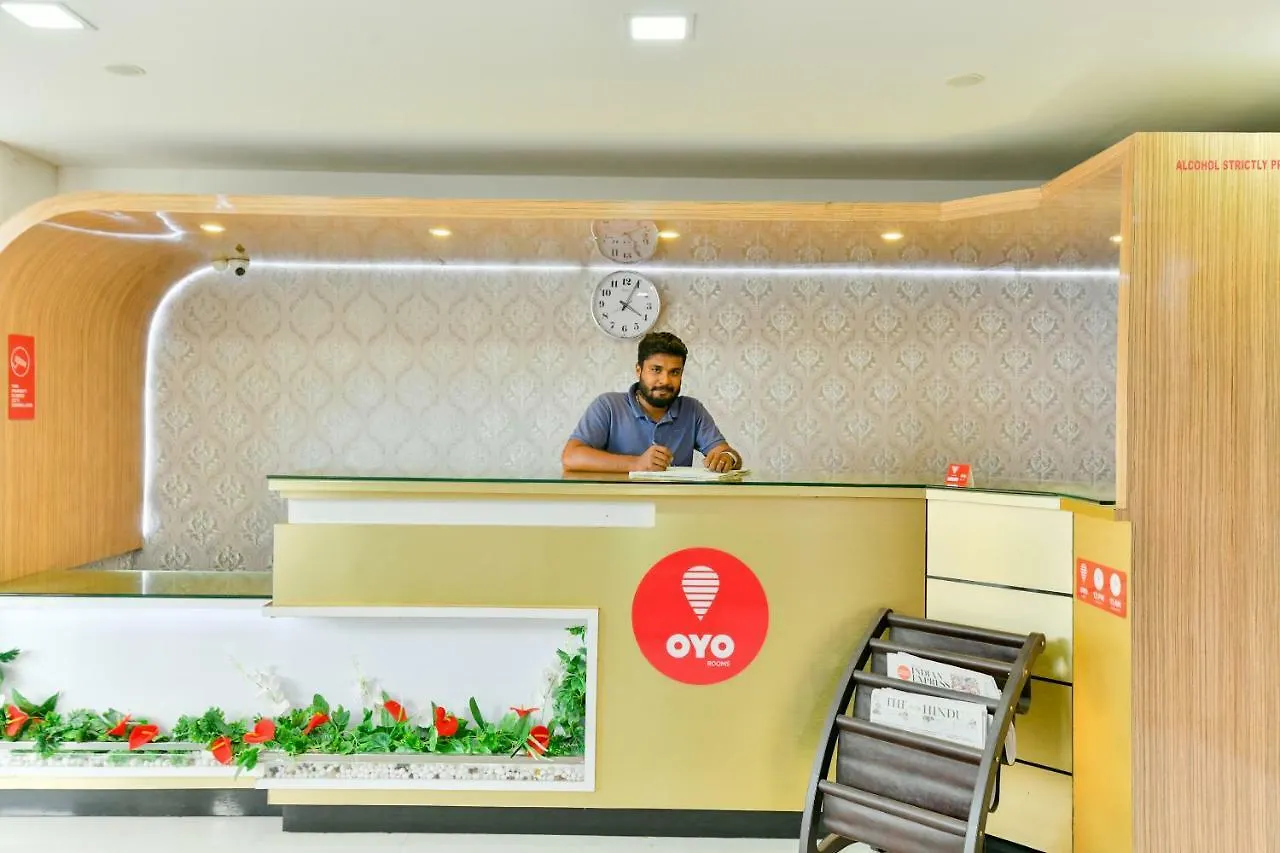 ***  Oyo 1890 A J Park Hotel Alappuzha India